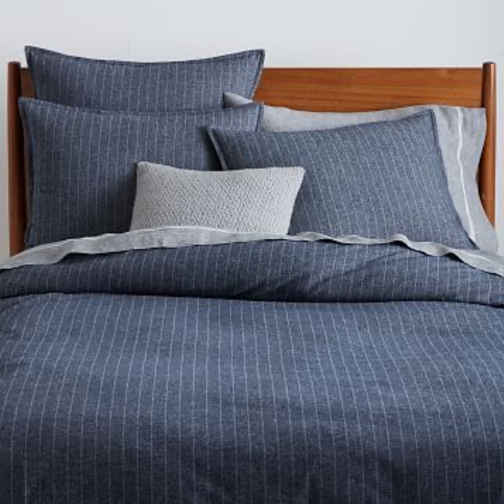 NEW WEST ELM Flannel Pinstripe Duvet Cover, Full/Queen, Midnight Blue